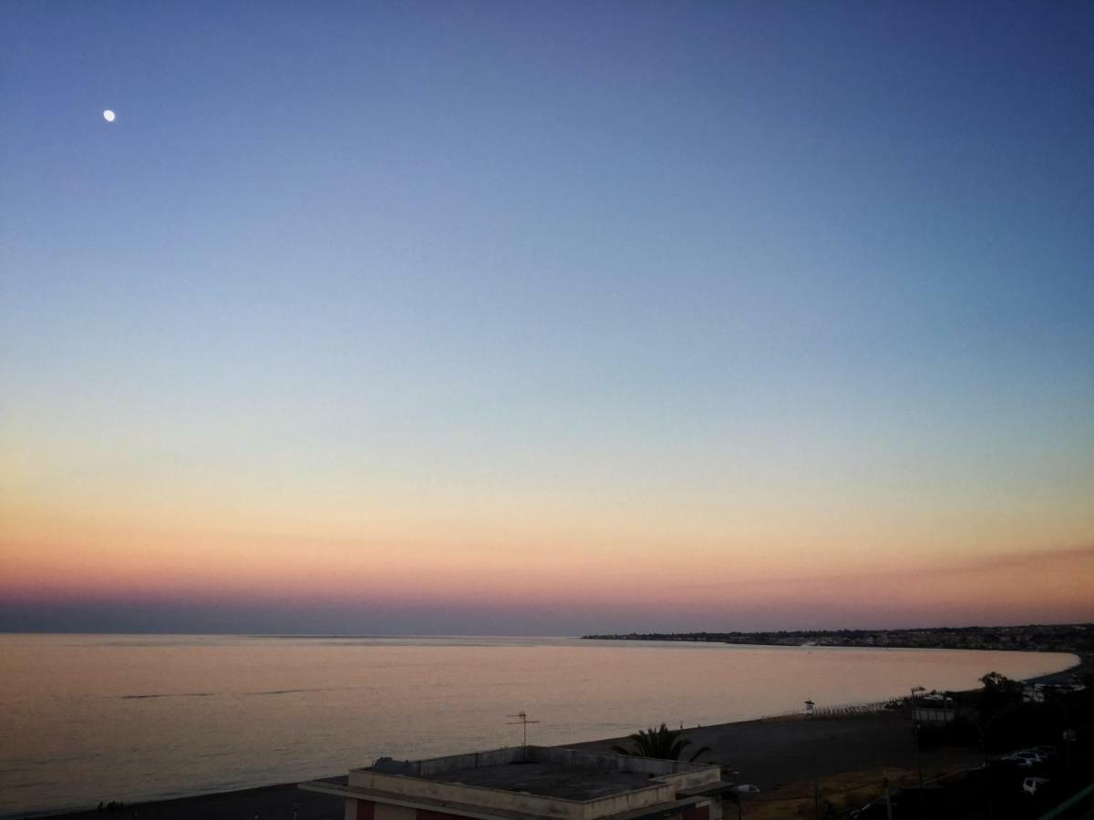 Suite Sul Mare Mascali Kültér fotó